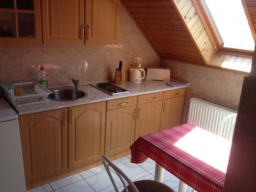 Pacsirta Apartman Ленти Екстериор снимка